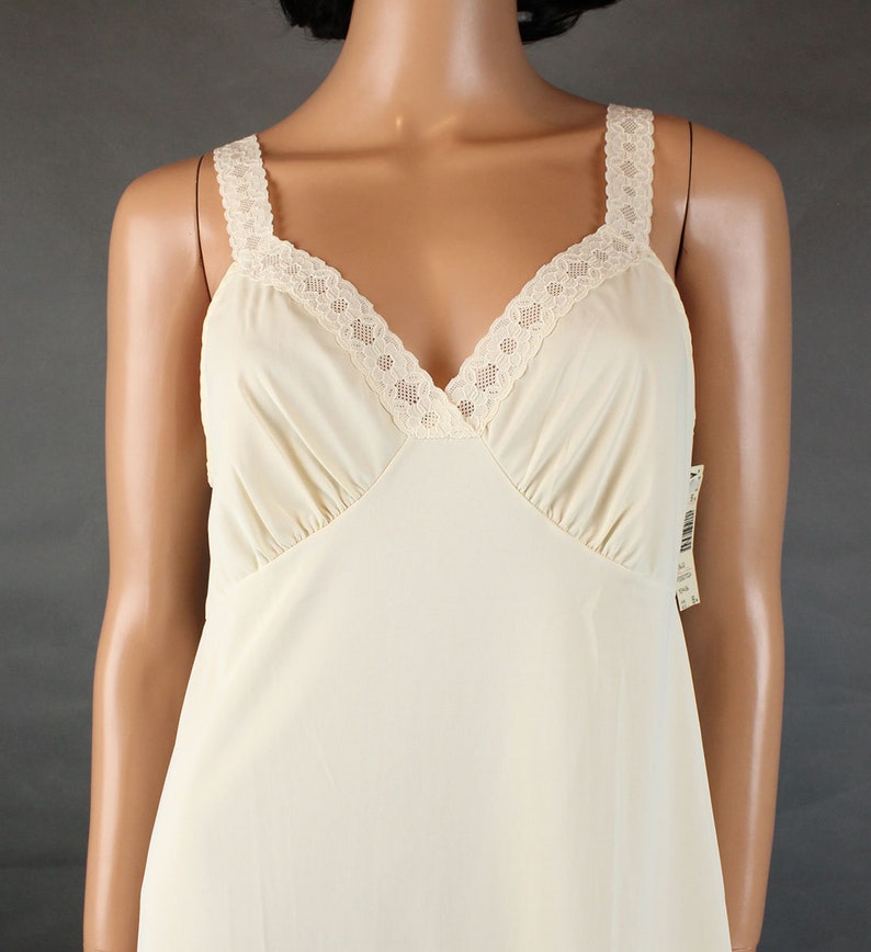 Shadowline Full Slip 34 Vintage Nylon Off White Cream Ivory Lace NOS NWT Sz S Free Us Shipping
