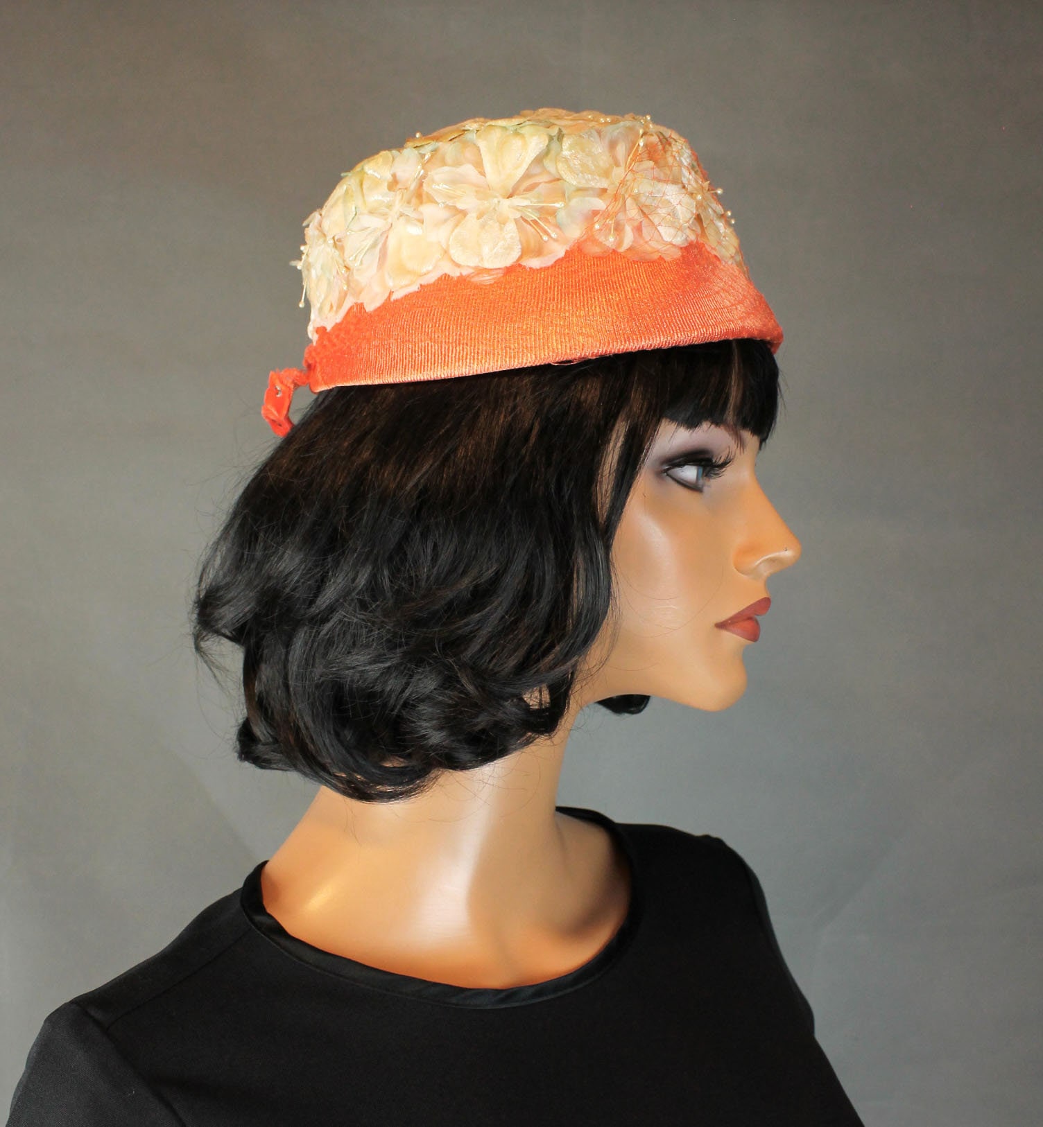 Vintage Bucket Hat Sz L 60s Orange Netting White Flowers  display picture 1