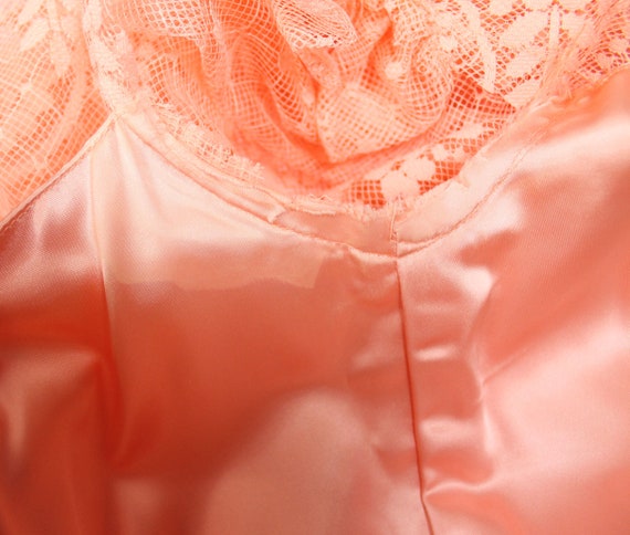 80s Prom Dress Jrs XS Vintage Pinkish Peach Lace … - image 9