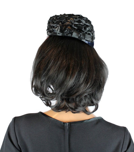 Vintage Pillbox Hat 50s Black Shiny Raffia Fascin… - image 3