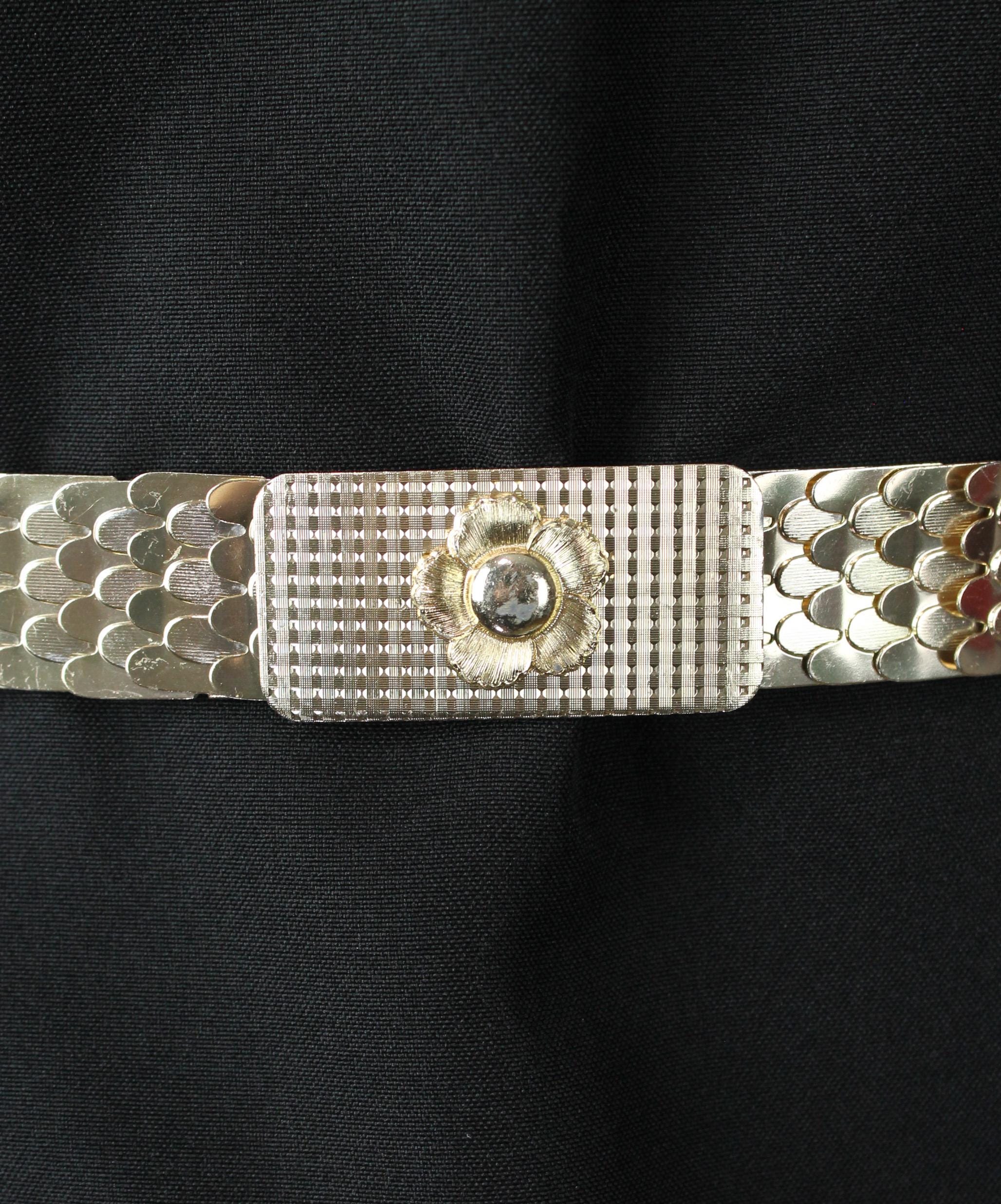 70s Silver Tone Fish Scale Belt‎ with Decorative Silver Buckle Vintage il_fullxfull.7006530242_kx57.jpg main image 2
