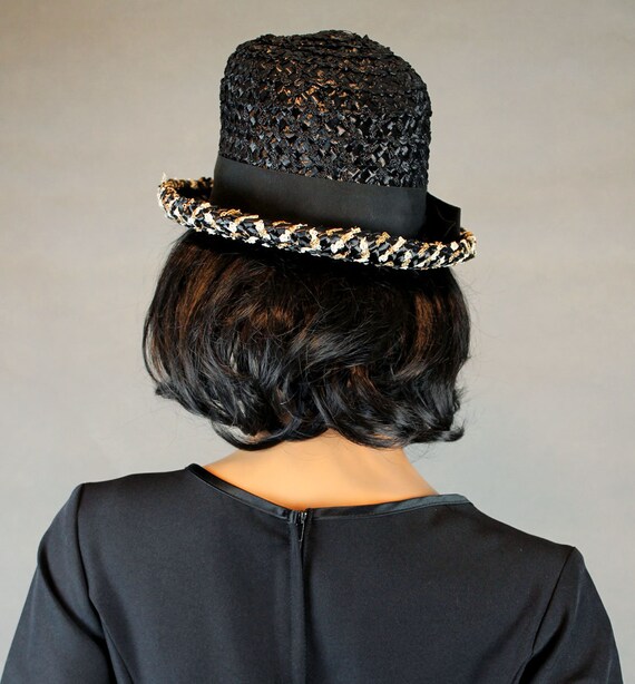 Raffia Bowler Hat S 6 3/4 Vintage 60s Black White… - image 4