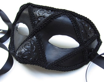 Black Masquerade Mask/Men's Mask/Men's Costume Mask/Venetian Mask/Men's Black Mask/Halloween Mask/Men's Costume/Simple Mask/Black Costume
