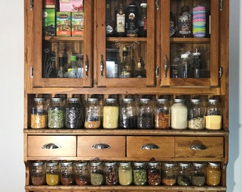 Spice rack, mason jar shelf, chefs spice rack organizer, wall mounted spice rack, kitchen spice storage, spice storage ideas, country living