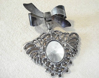 Antique Silver Filigree Brooch with Art Deco Ribbon Detail