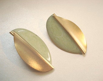 Vintage Gold Leaf Enamel Earrings: 1980s Wavy Metal Design