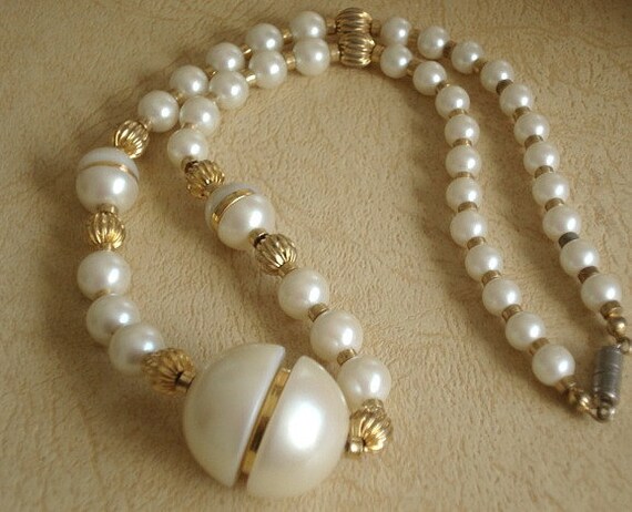 Beaded Pearl Necklace, Bridesmaid Necklace Vintag… - image 3