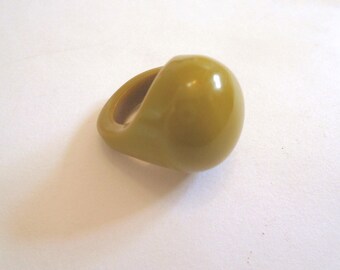 1960s Olive Green Lucite Dome Ring – Mid-Century Modern Statement Jewelry