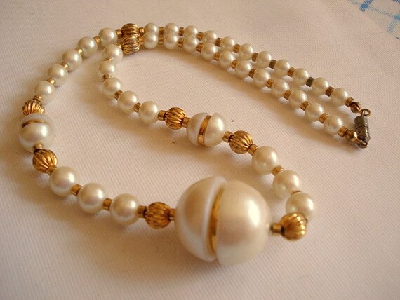 Beaded Pearl Necklace, Bridesmaid Necklace Vintag… - image 1