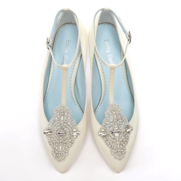 Scarpe da sposa fatte a mano con Art Deco avorio o scarpe da sposa bianche con applicazione di cristallo T-Strap tacco basso seta raso scarpe da sposa Annalise