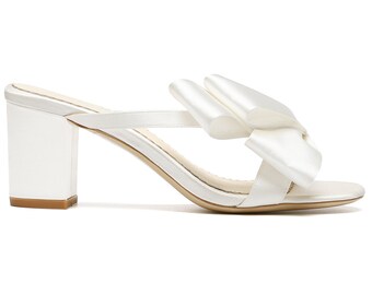 Ivory Bow Low Block Mules Sandals