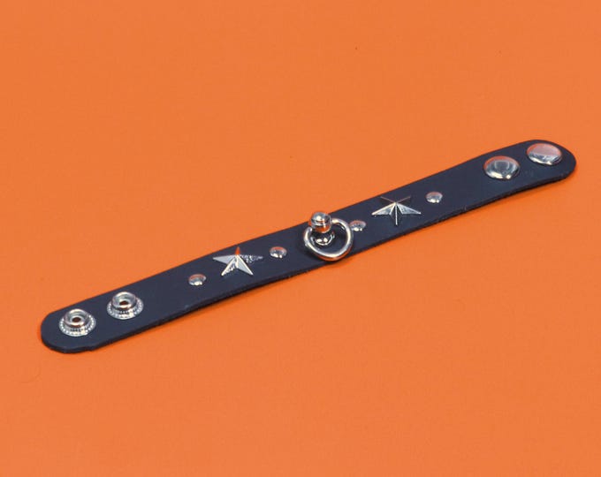 Studded Leather Bracelet – Star Studs, O-Ring, 1 Inch Wide Veg Tan Wristband