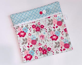 Bolsa para proyecto de punto de cruz con estampado floral en tonos aguamarina y rojo: incluye contenedor Ort de regalo.