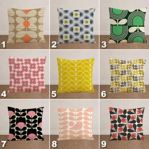 Puede incluir: Una colección de nueve cojines cuadrados con varios patrones repetitivos, incluyendo motivos florales, de hojas y de aves en paletas de colores beige, naranja, gris, verde, amarillo, rosa, negro y crema, cada uno numerado del uno al nueve.