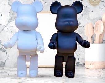 Modern Vinyl Bear Statue: Minimalist Art Display, Cozy Home Decor