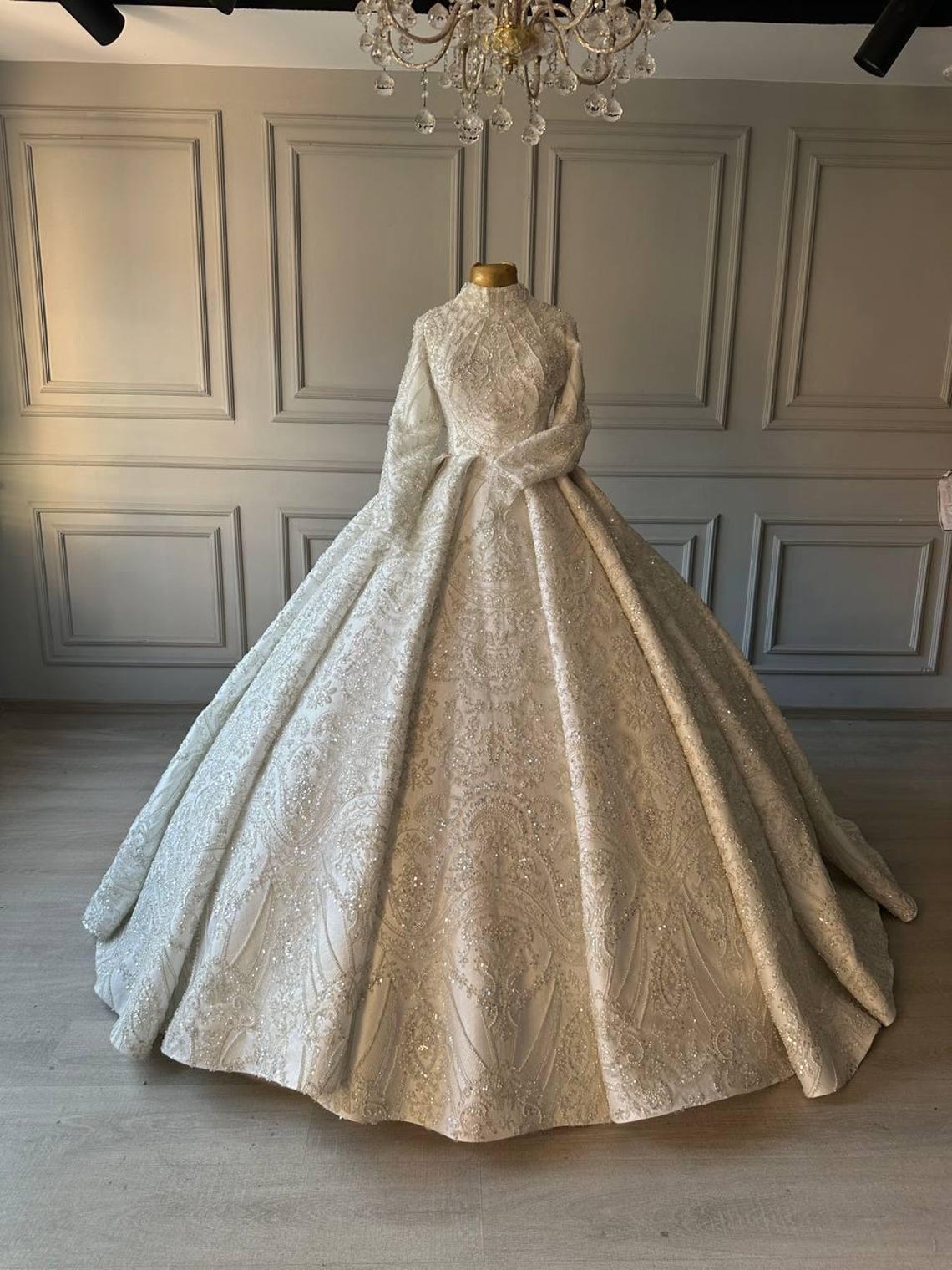 Luxury Hijab Wedding Dress With Matching Bridal Hijab Muslim