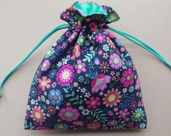 Fabric drawstring bag 7.25"x8.5" fully lined reusable cloth bag pouch gift bag whimsical floral   (6612)