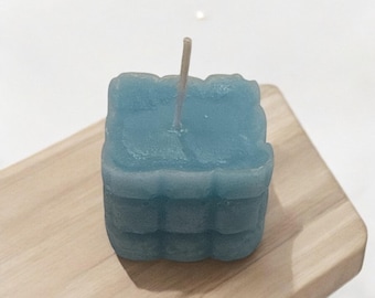 Ice cube candle