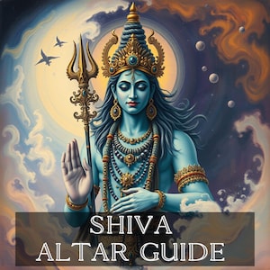 Peut inclure: Une divinité à la peau bleue avec un troisième œil, portant une couronne et des bijoux dorés, tient un trident. La divinité est entourée de nuages et d'un orbe brillant et lumineux. Le texte "SHIVA ALTAR GUIDE" est en bas de l'image.