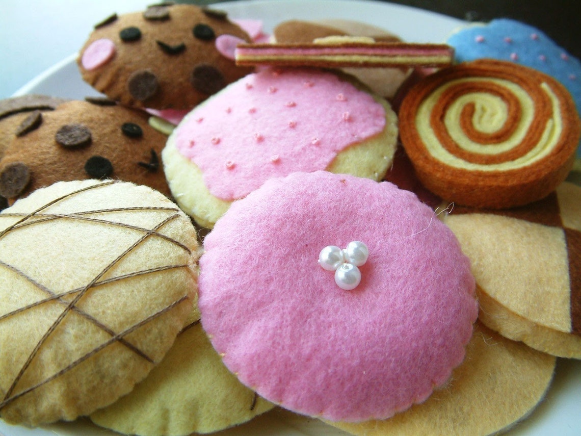 DIY felt Lovely Cookie set11 in 1PDF Pattern via Etsy