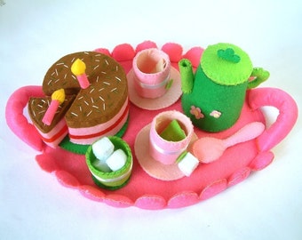 Felt food pattern-Tea time(tray,tea top,cups,chocolate cake)---via Email--F23