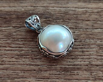 Balinese sterling Silver Pendant White Mabe Pearl silver 925 Bali granulation art jewelry #1pm