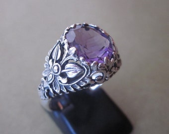 Balinese Sterling Silver purple Amethyst gemstone Ring / silver 925 / request your size / Bali Handmade Jewelry / (#36r)