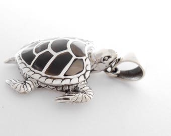 Balinese Sterling Silver mother of pearl Turtle Pendant / silver 925 / Bali handmade jewelry / Longevity symbol / 1.25 inch long / (#125m)