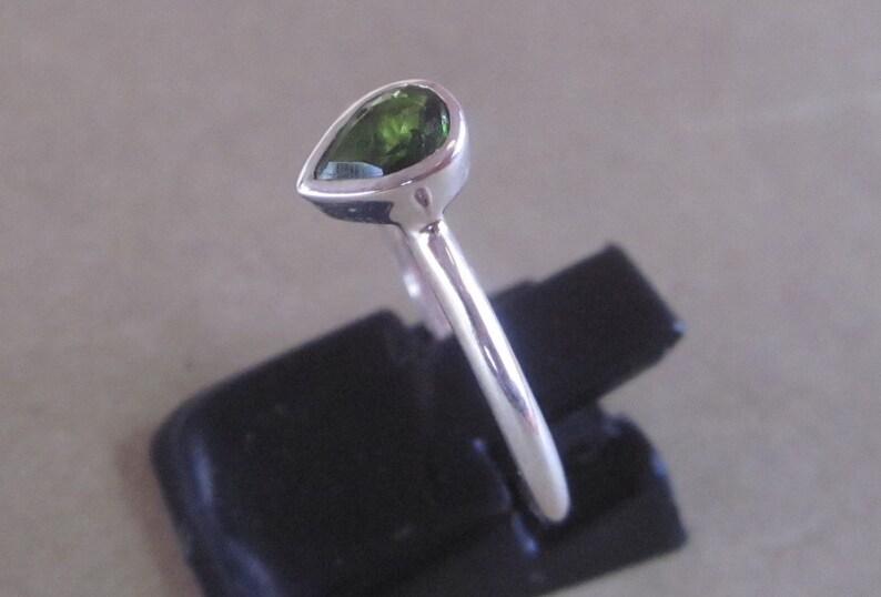 Sterling Silver green tourmaline gemstone ring silver 925 only available size US 7 12