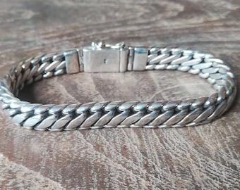 Pulsera de plata esterlina sólida y gruesa / Plata 925 / Joyería de arte hecha a mano de Bali / ¡solicite su longitud! / (#1066m)