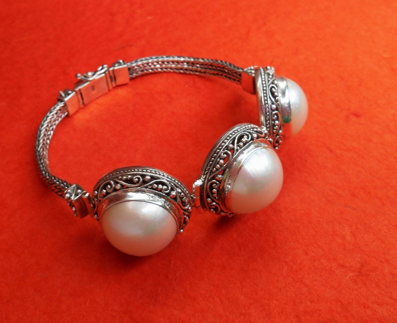 #311m Solid sterling silver white ocean mabe pearl bracelet Bali handmade art jewelry granulation technique