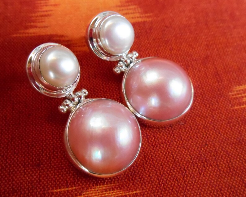 Elegant 1.15 inch Sterling Silver stud Pearl Earrings / Freshwater and Mabe ocean Pearl / Silver 925 / Bali handmade jewelry. image 2