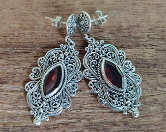 Genuine garnet gemstone Sterling Silver stud dangle earrings / Bali art jewelry brown burgundy / silver 925 / 1.65 inch long / (#198ez)