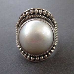 Awesome Balinese Sterling Silver white mabe pearl Ring / size on request  / silver 925 / granulation art / Bali art jewelry