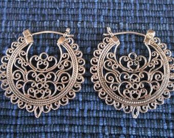 Balinese Outstanding Sterling Silver Traditional style earrings / 1.25 inch / Bali handmade jewelry art / Silver 925 / (#8m)