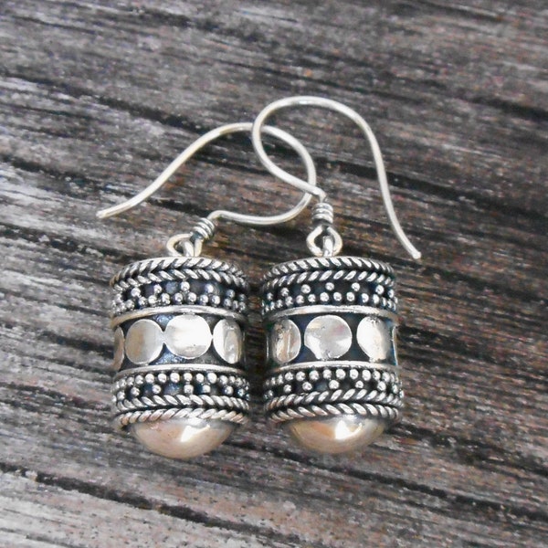 Bali art of granulation. Tube sterling silver dangle Earrings / 1 inch long / silver 925 / Balinese handmade jewelry / (#414m)