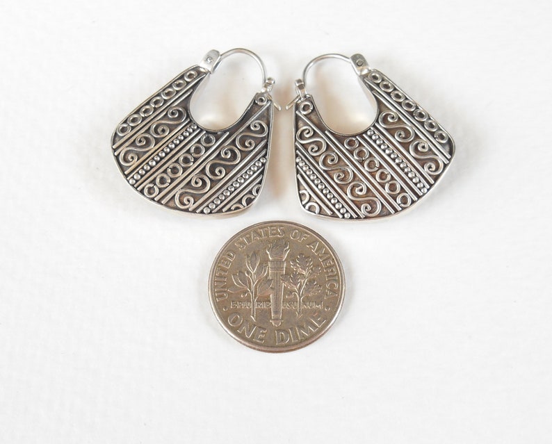 Balinese Sterling Silver Oblong Hoop Earrings / 1 Inch Long / - Etsy