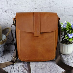 Bolso bandolera de cuero hecho a mano para hombre, cartera vintage resistente, bolso de hombro personalizado, bolso de viaje compacto, regalo diario personalizado