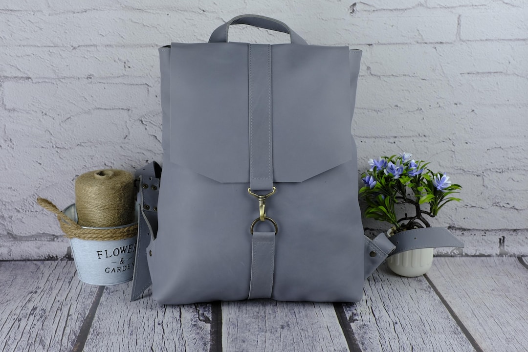 Compact Leather Backpack for Women, Mini Personalized Rucksack With Carabiner Lock, Adjustable Full Grain Daypack, Gift Shoulder Bag