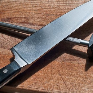 The essential guide to sharpening kitchen knives