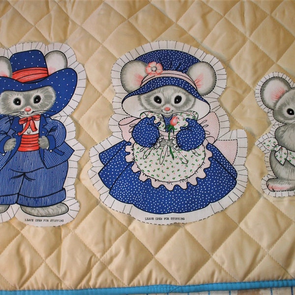 Vintage Cut Out Animals  great for stuffing and appliques on quilts.  Wall hangings, pillows and soft toys.