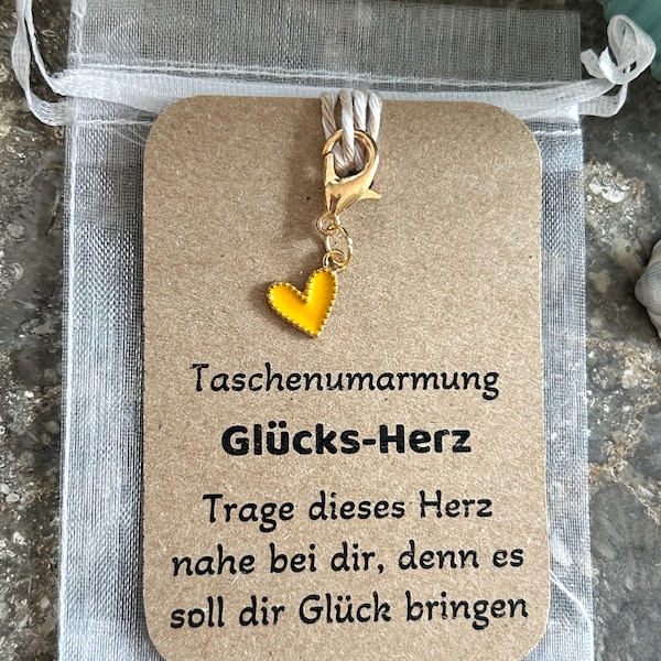 Pocket hug | Post hug | Pocket gift | Heart pendant | Lucky charm | Small gift | Pocket joy