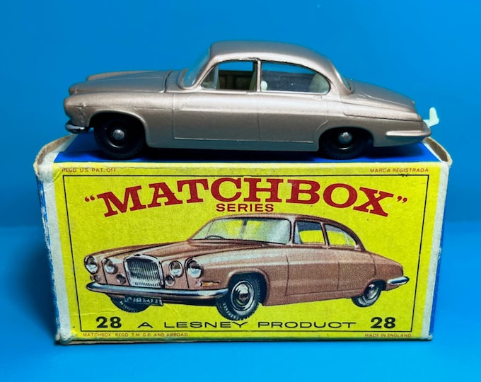Vintage Matchbox Lesney No 28c MK.10 Jaguar 1964 Original Box