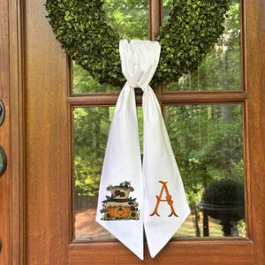Vogelscheuche gestickter Kranz Schärpe, personalisierter Kranz Schärpe, Herbstkranz Schärpe, monogrammiert, Herbstkranz Schärpe, Haustür Aufhänger