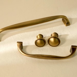 Minimalist Curved Pulls Solid Brass: Modern Kitchen Cabinet Pulls