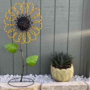 Handmade Twisted Metal Sunflower | Yard Art Spring Garden Decor | Artisan Made Landscape Sculpture | Blooming Lawn Ornament
