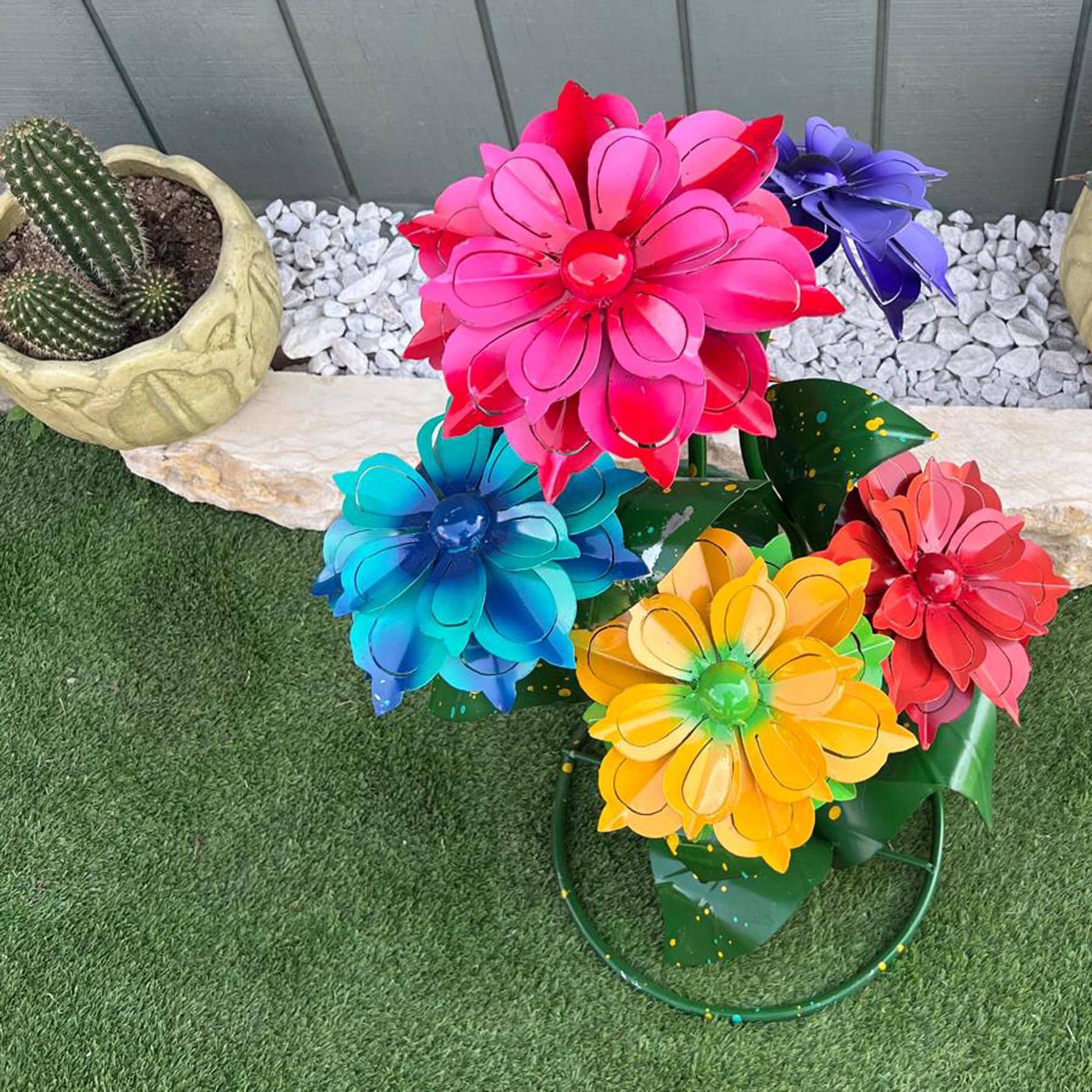 7-Color Metal Gardenia Sculpture – Handmade Vibrant Flower Garden Art, Whimsical Outdoor Patio Decor, Unique Spring Yard Gift