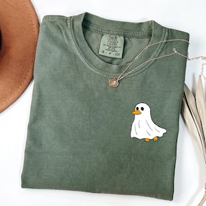 Comfort Colors® Ghost Goose Shirt, Halloween Goose Shirt, Goose Ghost Tee, Silly Goose Outfit, Funny Halloween Gift, Gag Gift, Cute Goose