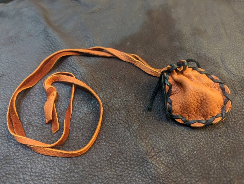 Buckskin Medicine Pouch - Deerskin Medicine Pouch - Etsy