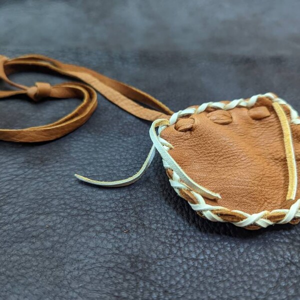 Buckskin Medicine Pouch - Deerskin Medicine Pouch, Leather Native American Bag, Leather Pouch Necklace, Medicine Bag Necklace, Deerskin Bag